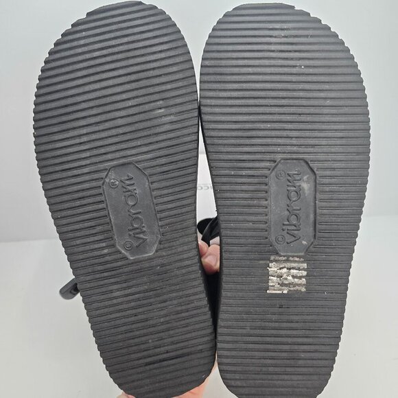 Suicoke | CEL-VPO Cab black monochrome strappy platform slide sandals | WMS 7 - Picture 12 of 12